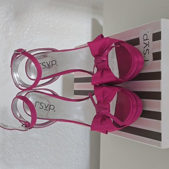 RSVP Shoes - Rsvp Fuchsia satin heels